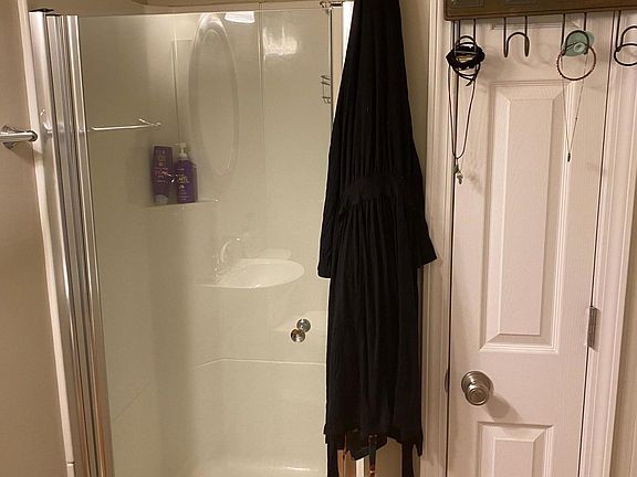 4th image of 203 Correll Ln #203