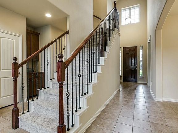 5th image of 3725 Madrone Way