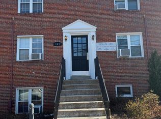 131 S Courthouse Rd APT 2, Arlington, VA 22204