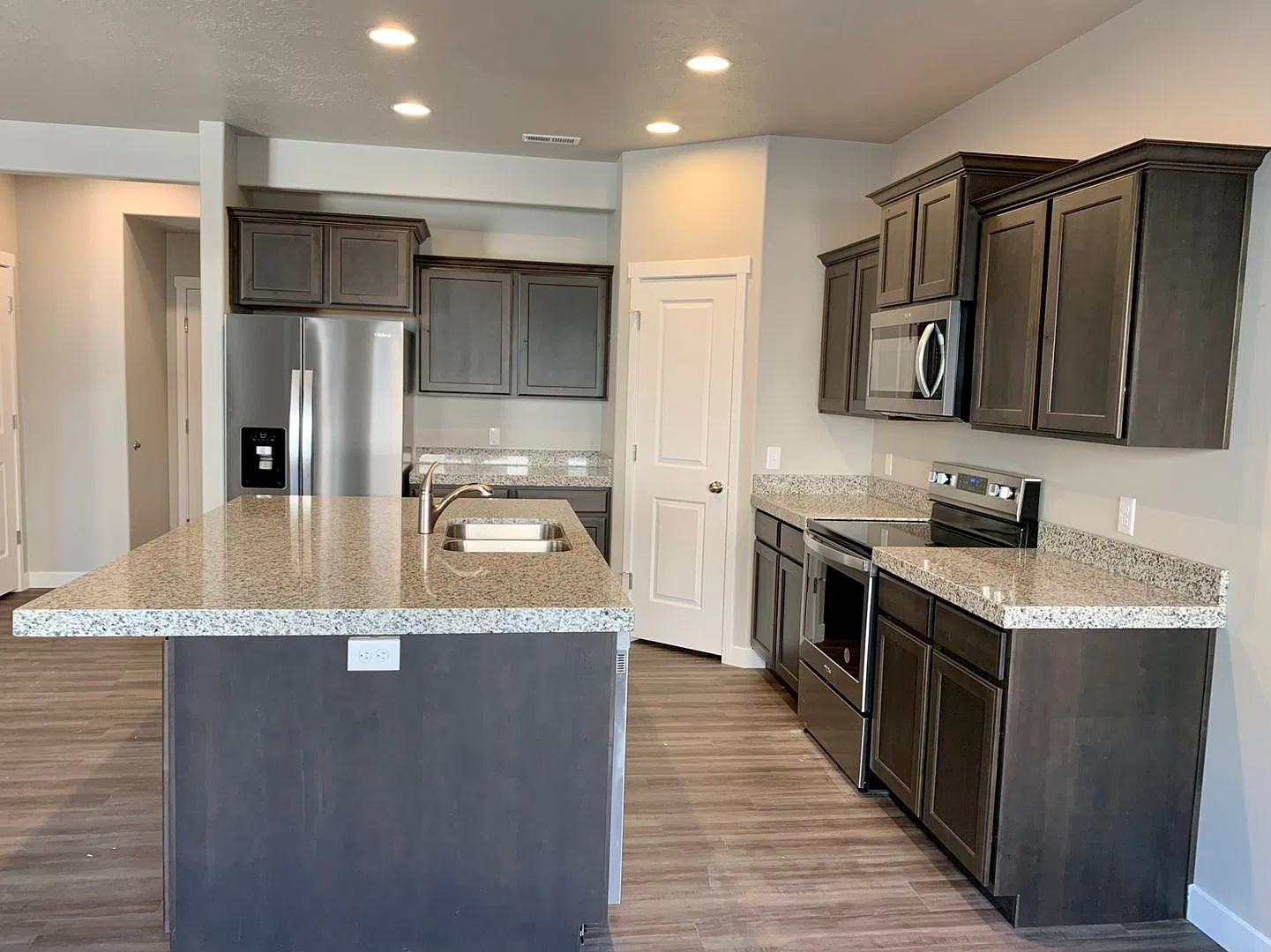 Space to Work & Live | Modern 4 Bed/2.5 Bath in NSL Cul-de-Sac — Photo 3