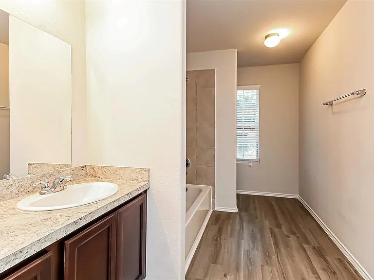 2751 Madison Ct — Photo 11