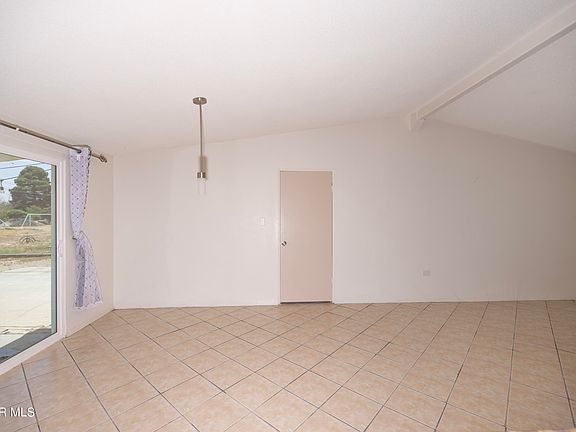 5th image of 3848 Vista Del Este St
