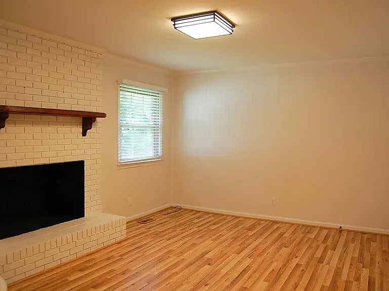 1418 Sherron Rd — Photo 28