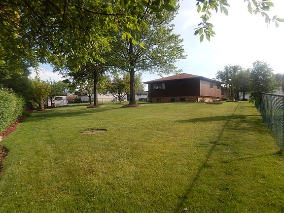 3rd image of 14109 Concord Dr