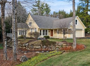 95 Spruce Ln, New London, NH 03257
