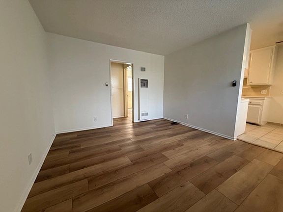 4th image of 5323 S Centinela Ave APT 2