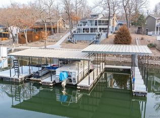 214 Oak Ledge Dr, Sunrise Beach, MO 65079