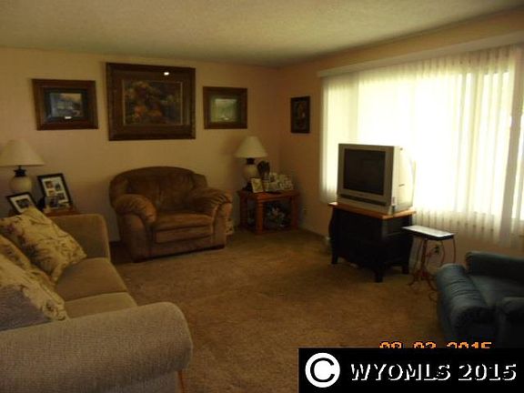 4th image of 795 Wilkes Dr