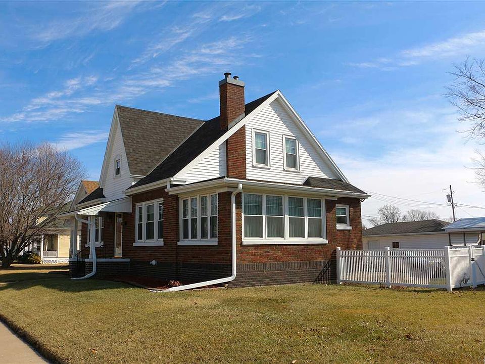 1st image of 2410 Chestnut St
