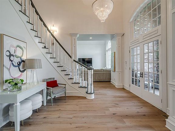 5th image of 6205 Oak Forest Rd