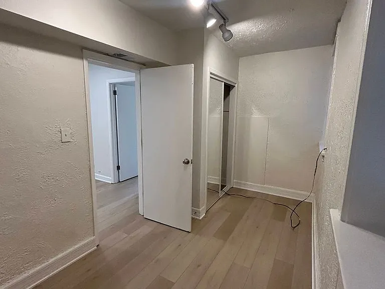 725 S Loomis St — Photo 15