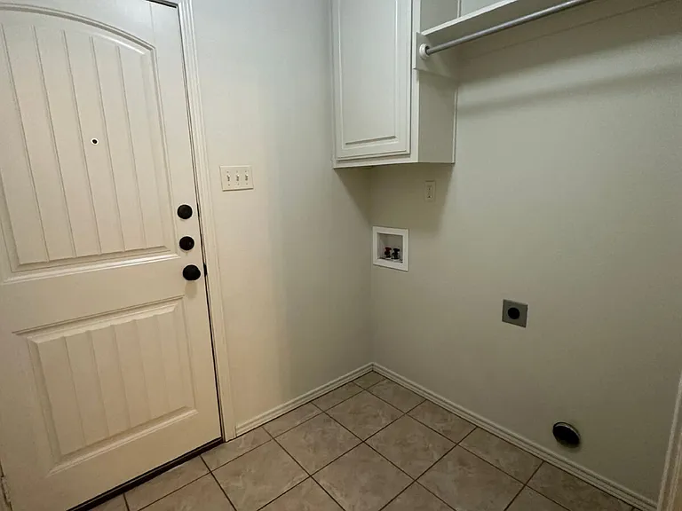 6133 72nd Pl #B — Photo 20