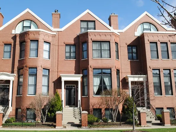 1803 Admiral Ct #123, Glenview, IL 60026