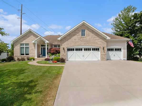 172 Bay Meadows Dr, Holland, MI 49424