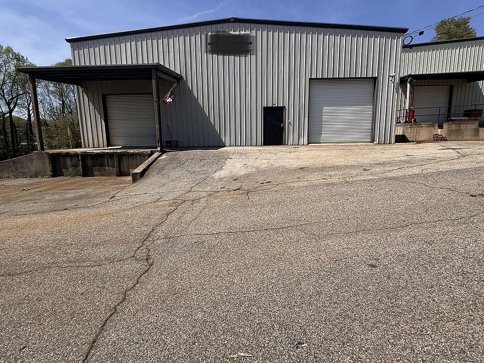 1st image of 400 Chattahoochee St