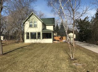 652 E Lisbon Rd, Oconomowoc, WI 53066