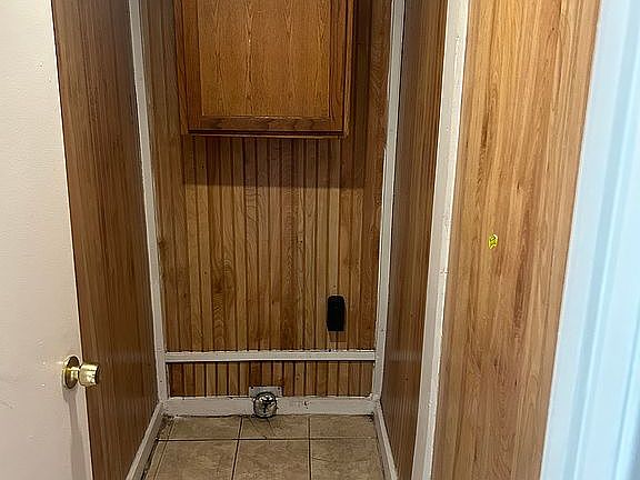 5th image of 2867 Brewer Ave