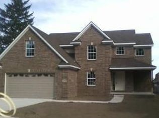 9344 Stonehouse Ave, Livonia, MI 48150