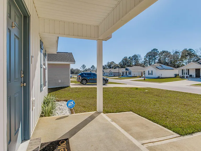 2528 Sutton Place Dr — Photo 32