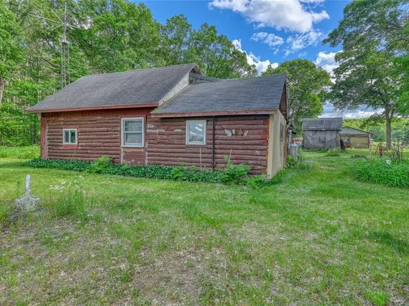 8009 W Fox Road, Spooner, WI 54801