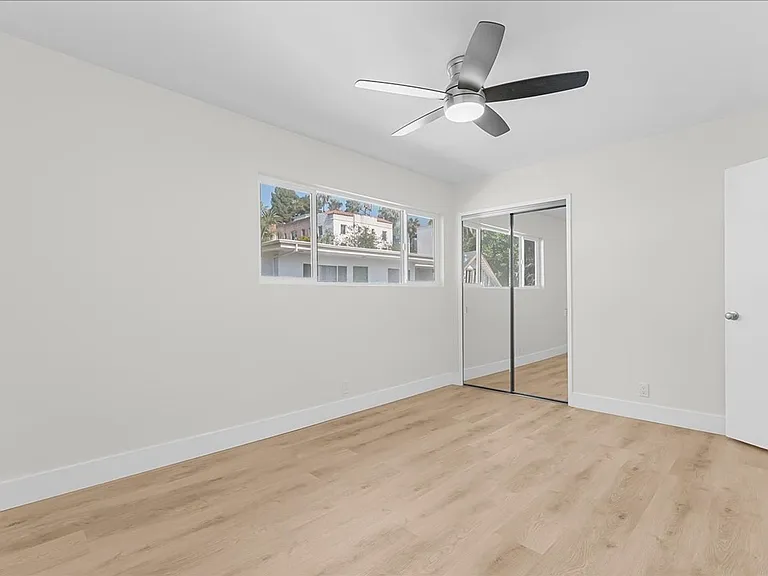 6615 Franklin Ave. — Photo 8