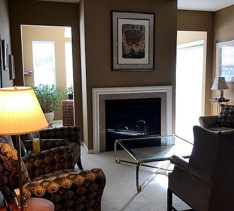 5th image of 831 Cambridge Dr