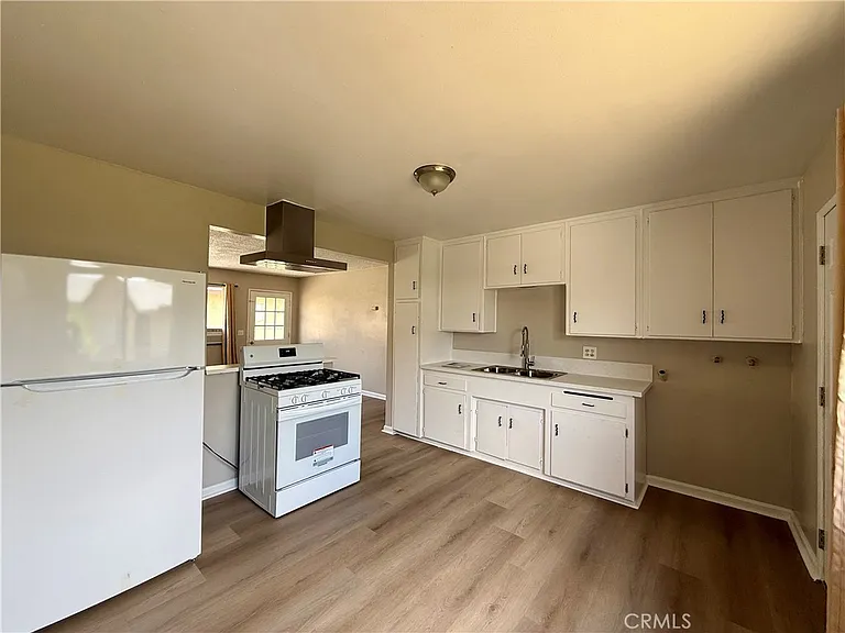 1006 E Nocta St #A — Photo 6