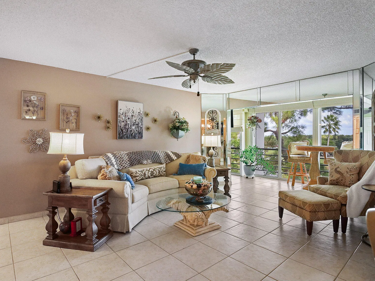 2 bed, 2.0 bath, 1090 sqft, $2,500 — Photo 1