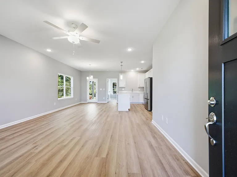 112 Bell Cir #A — Photo 5