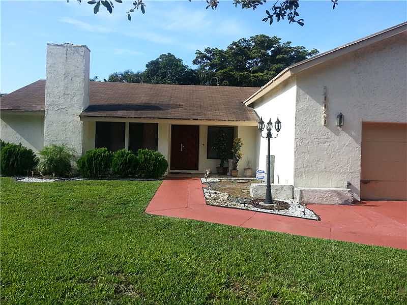 2nd image of 10030 SW 49th St