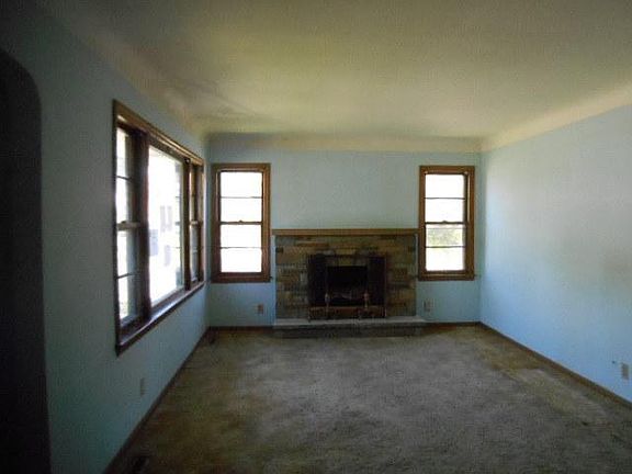 2nd image of 3456 Emerson Ave N