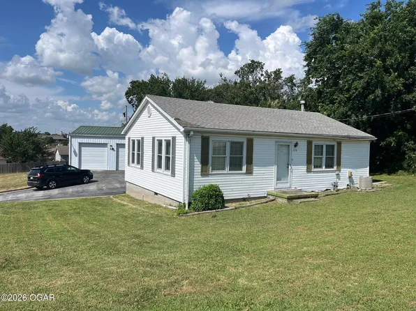729 W 32nd St, Joplin, MO 64804