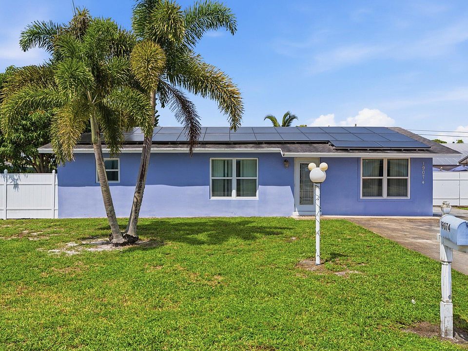 1st image of 19074 SE FEARNLEY Drive