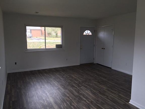 3rd image of 1608 Mayo Dr NW
