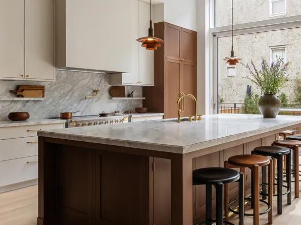 205 Clinton Street image 13 of 38