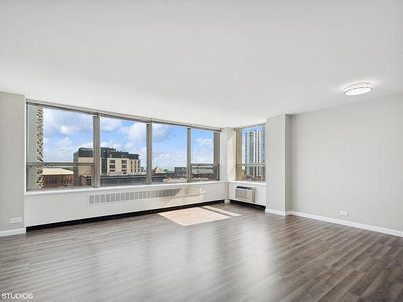 3rd image of 1460 N Sandburg Ter APT 1008A