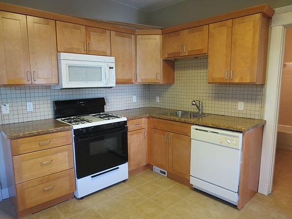 3rd image of 761 McKinley Pkwy