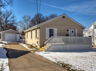 3704 Madison Ave, Des Moines, IA 50310