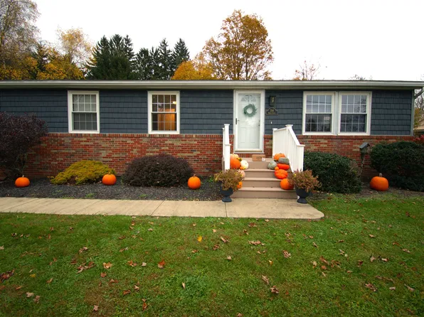 204 Worth St, Corry, PA 16407