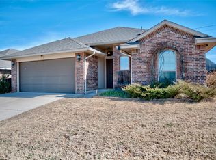9604 Bexhill Dr, Yukon, OK 73099