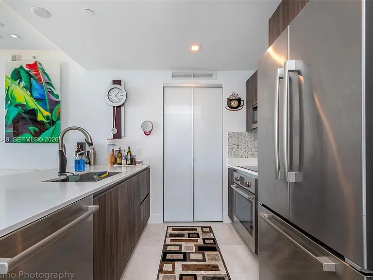 488 NE 18th St #4708 — Photo 7