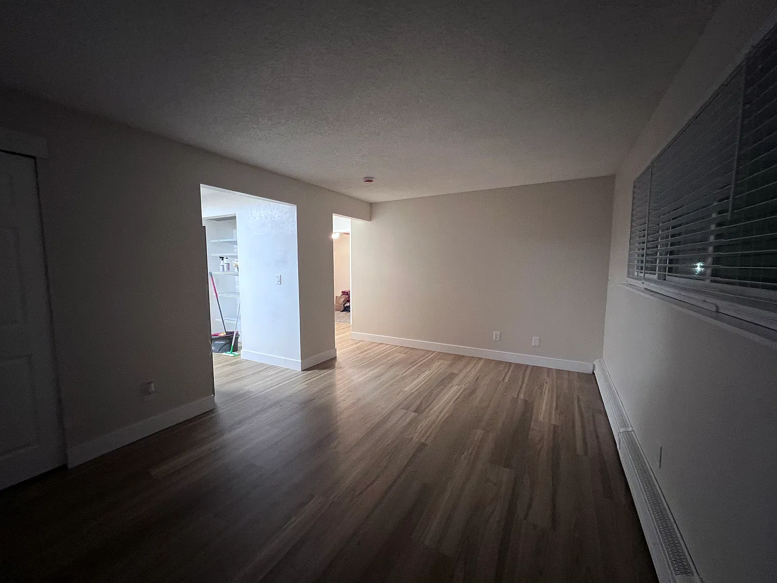 2 bed, 900 sqft, $1,325 — Photo 2