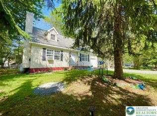 2630 Foxledge Dr, Tobyhanna, PA