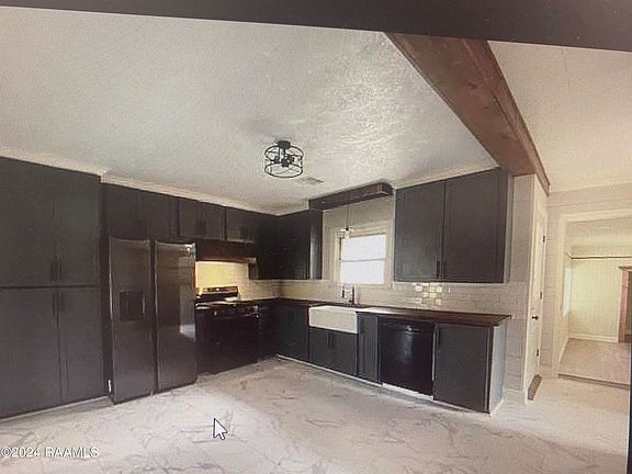 3rd image of 715 E Plaquemine St