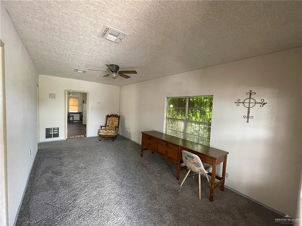 1 bed, 1.0 bath, 981 sqft, $750 — Photo 3