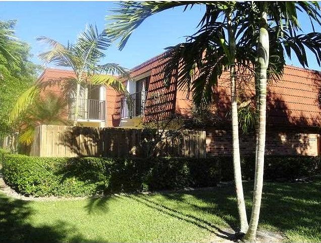 1st image of 732 NW 99th Cir #732