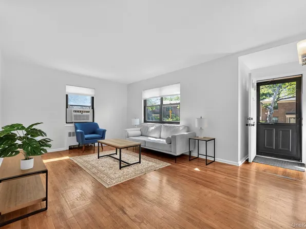 219-58 74th Ave #Lower Level, Bayside, NY 11364
