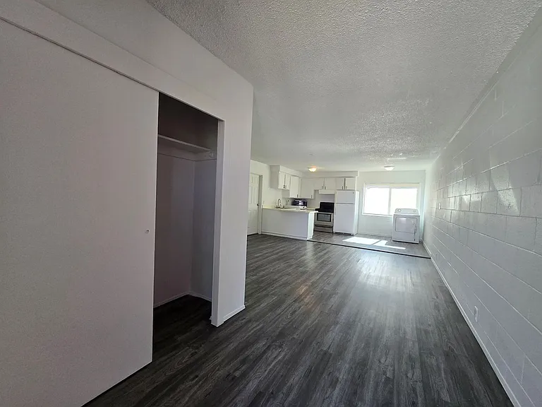 2937 Stewart Ave — Photo 14