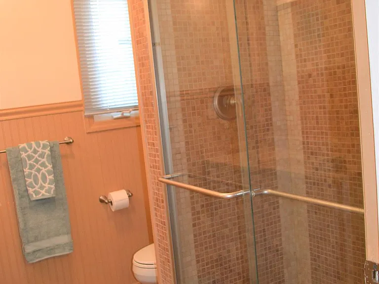 3809 Whispering Ln — Photo 23