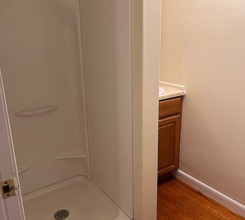 4th image of 92-94 Chapman St #D